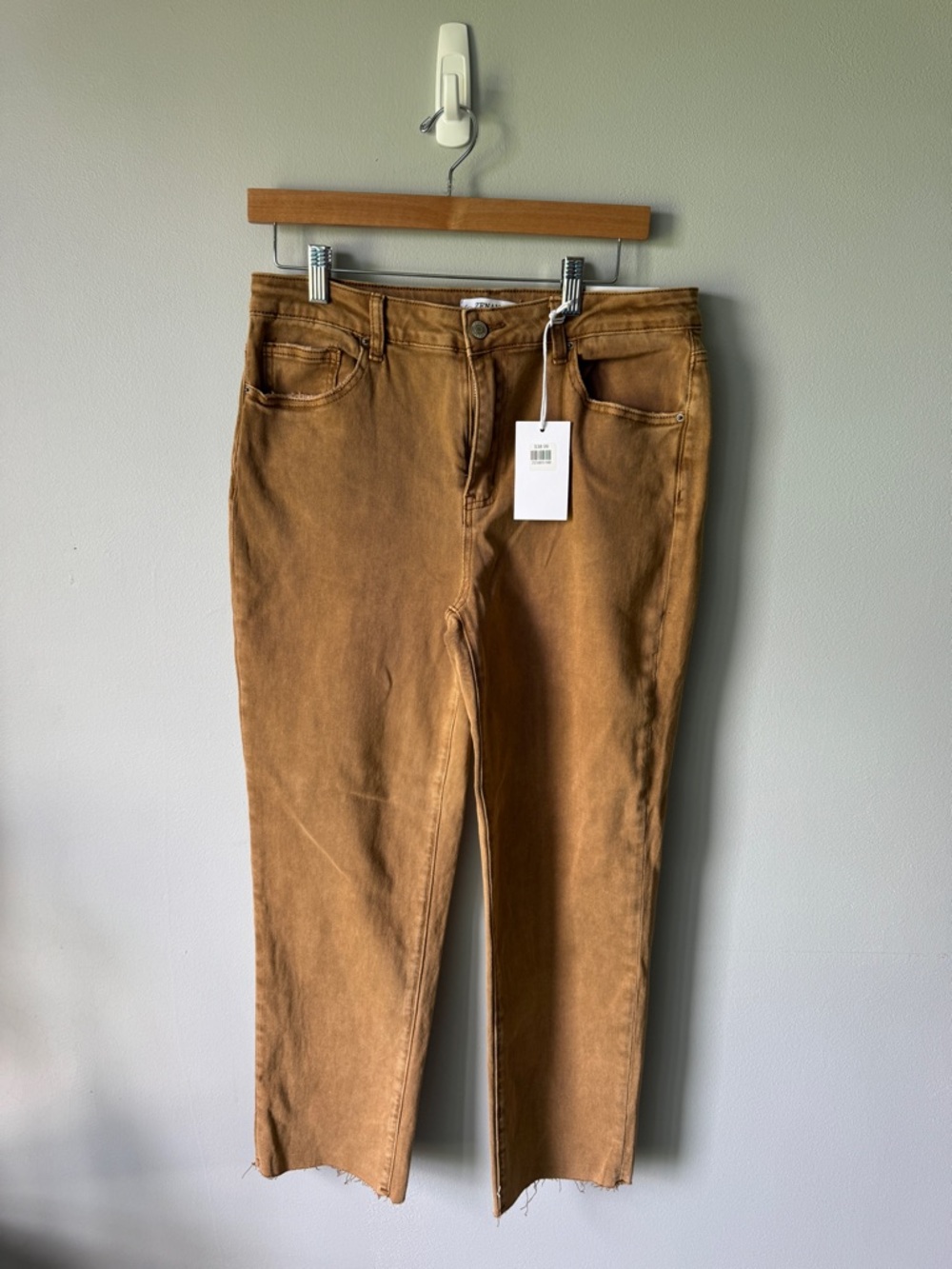 Zenana Outfitters Straight-Leg Jeans in Warm Brown